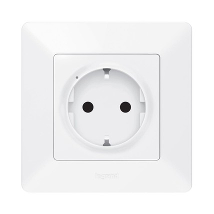 Valena Life with NETATMO. Набір упр. електроприладами(Smart-розетка+smart-вимикач). Білий - фото 4